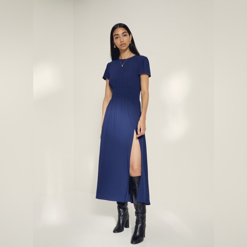 Aritzia Wilfred Shortsleeve Sage Green Smocked Waist Side Slit Maxime Midi Dress